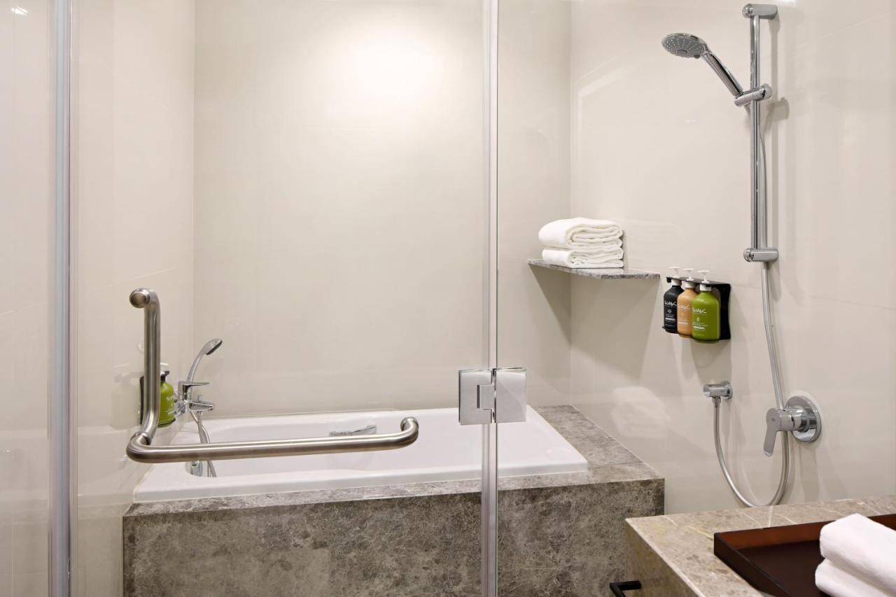 Holiday Inn Cebu City By Ihg Zewnętrze zdjęcie